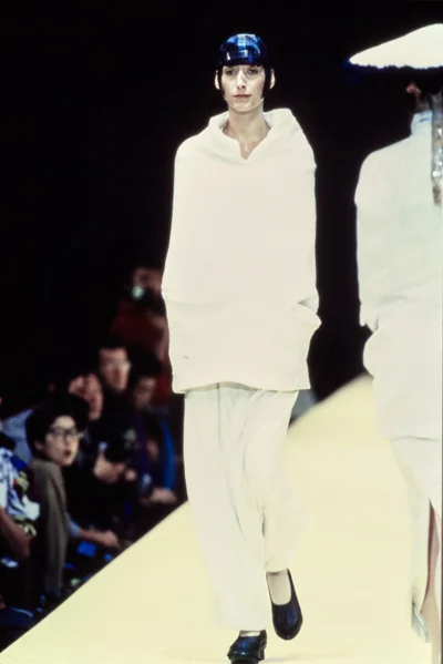 Look 15
